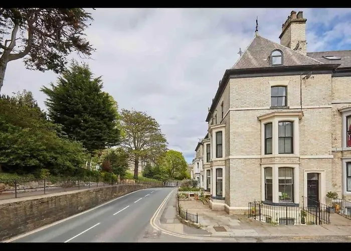 No9 By The Park, Whitby